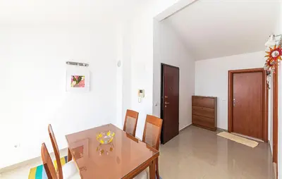 Tlocrt objekta 1 Bedroom Awesome Apartment In Makarska