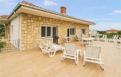 Zgrada u kojoj se nalazi apartman