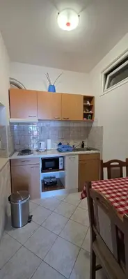 Kuhinja ili čajna kuhinja u objektu Apartments Dinko Podstrana