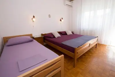 Krevet ili kreveti u jedinici u objektu Apartment in Duce with sea view, balcony, air conditioning, WiFi 5146-3