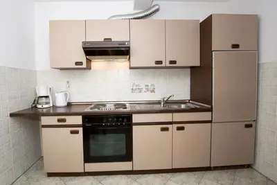 Kuhinja ili čajna kuhinja u objektu Apartment in Duce with sea view, balcony, air conditioning, WiFi 5146-5