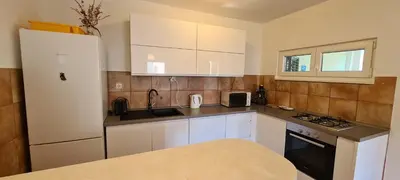 Kuhinja ili čajna kuhinja u objektu Apartments Antica