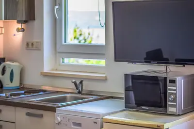 Kuhinja ili čajna kuhinja u objektu Sea Bliss - Private Tiny House