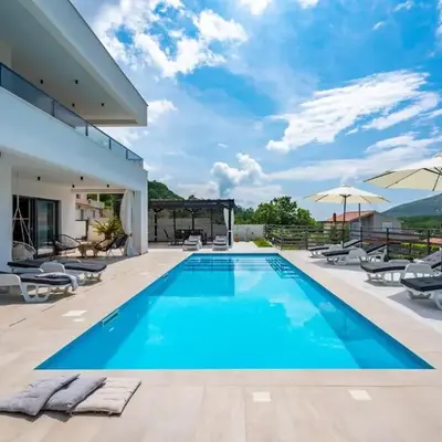 Villa Mirage