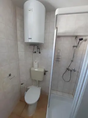 Kupaonica u objektu Flora Apartman Sutivan