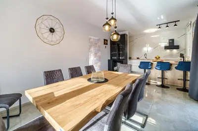 Kuhinja ili čajna kuhinja u objektu Villa Renesansa