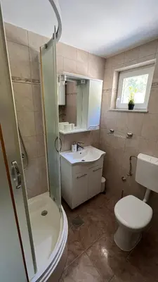 Kupaonica u objektu Panorama Apartment Jakov