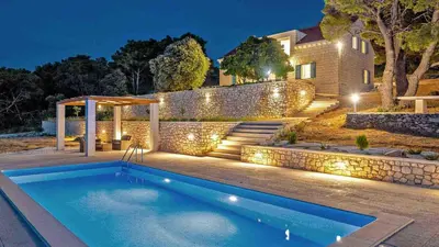 Bazen u objektu A gorgeous villa on a private property on the island Brač ili u blizini