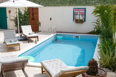 Bazen u objektu Casa Barbiere Hvar ili u blizini