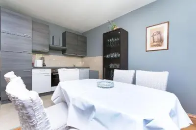 Kuhinja ili čajna kuhinja u objektu Charming apartment in Omiš city centre